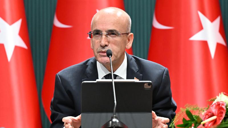 Mehmet Şimşek: Enflasyonun, Merkez Bankamızın hedef tahmini aralığında kalma ihtimalini yüksek görüyoruz