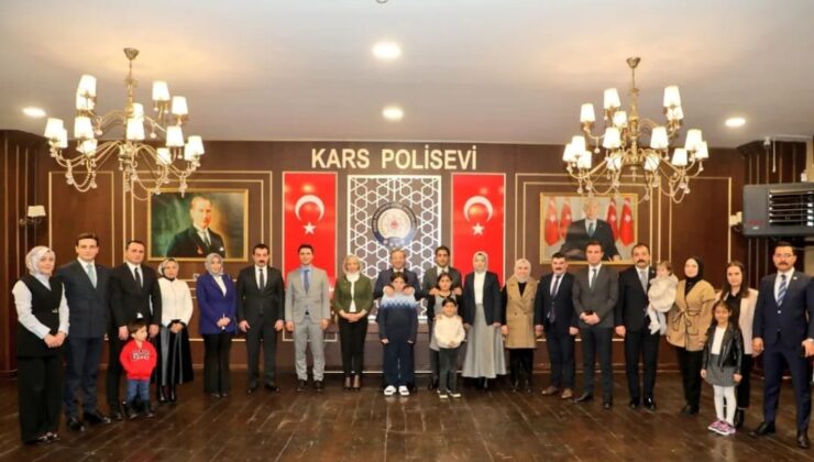 Kars Valisi Ziya Polat, idarecilerle buluştu