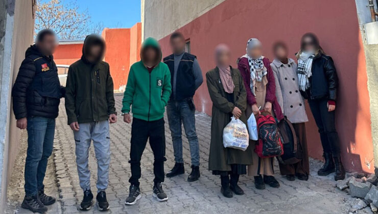 Kars’ta Afganistan uyruklu 5 düzensiz göçmen yakalandı – Birlik Haber Ajansı