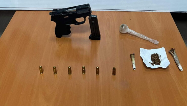 Kars’ta polis uygulamasına takılan araçtan uyuşturucu çıktı – Birlik Haber Ajansı