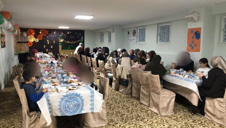 Kars’ta 4-6 yaş minikler ve aileleri iftar sofrasında buluştu – Birlik Haber Ajansı