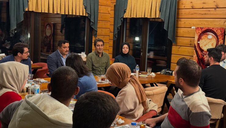Sarıkamış Kaymakamı Aslantatar ve Belediye Başkanı Kılıç sağlıkçılarla iftarda buluştu – Birlik Haber Ajansı