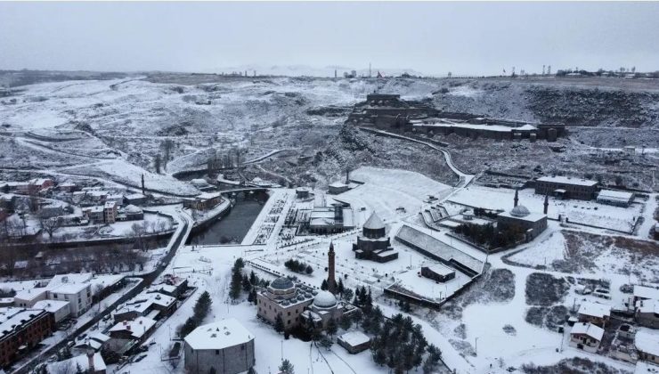 Kar yağışı, Kars’ı beyaza bürüdü – Birlik Haber Ajansı