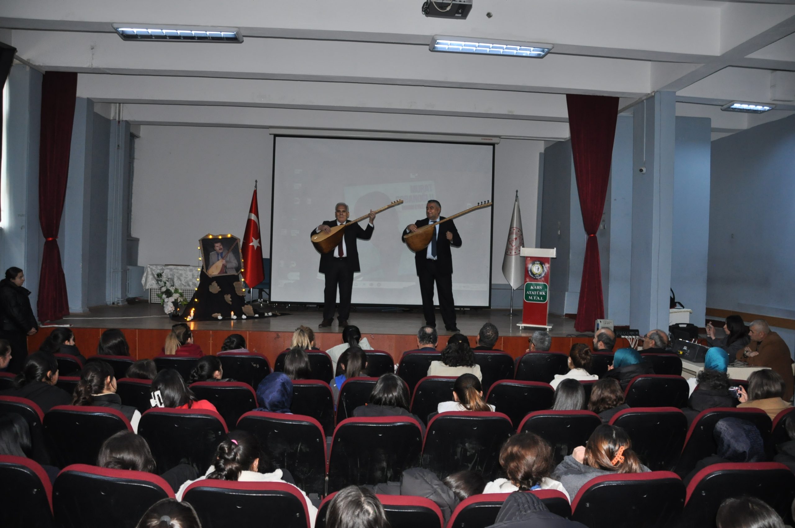 Kars’ta öğrenciler Aşık Murat Çobanoğlu’nu unutmadı – Birlik Haber Ajansı