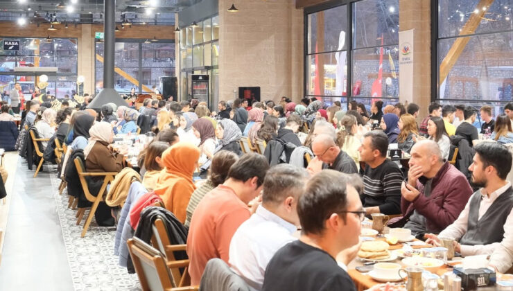 Isparta gençlik merkezi’nde Ramazan bereketi: Gönüllüler iftarda buluştu – Birlik Haber Ajansı