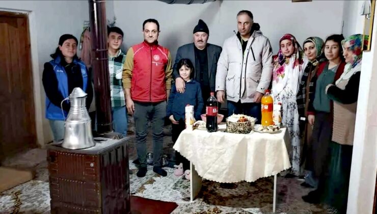 Hamur Kaymakamı Mahir, öksüz ve yetim çocukları güldürüyor – Birlik Haber Ajansı
