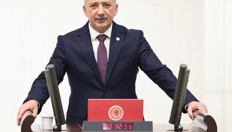 Kadem Mete: “Allah bu millete bir daha İstiklal Marşı yazdırmasın” – Birlik Haber Ajansı