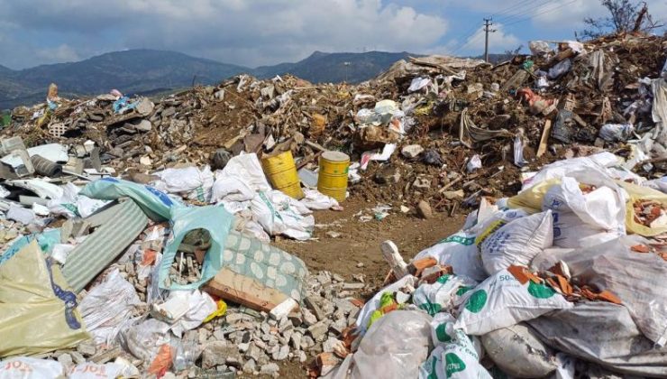 Bayraklı Belediyesi’ne açık alana çöp dökmekten ceza: 3,7 milyon lira – Birlik Haber Ajansı