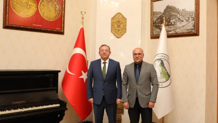 Vali Ziya Polat, Erzurum Vakıflar Bölge Müdürü Murat Uslu’yu ağırladı – Birlik Haber Ajansı