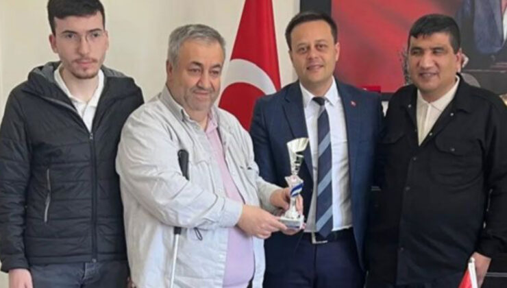 Milli sporcular şampiyonluk kupasını Isparta İl Müdürlüğü’ne getirdi – Birlik Haber Ajansı