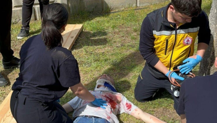 Paramedik öğrencileri, dakikalarla yarıştı – Birlik Haber Ajansı