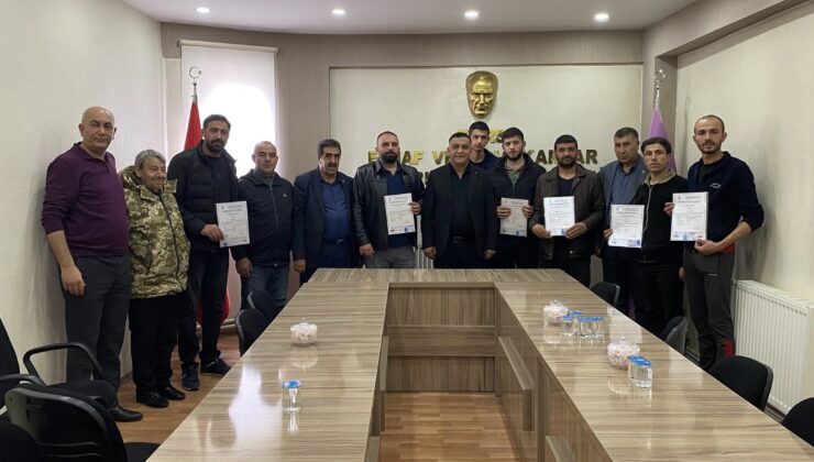 Kars’ta Meslek Belgesi seferberliği: 16 branşta belgeler teslim edildi – Birlik Haber Ajansı