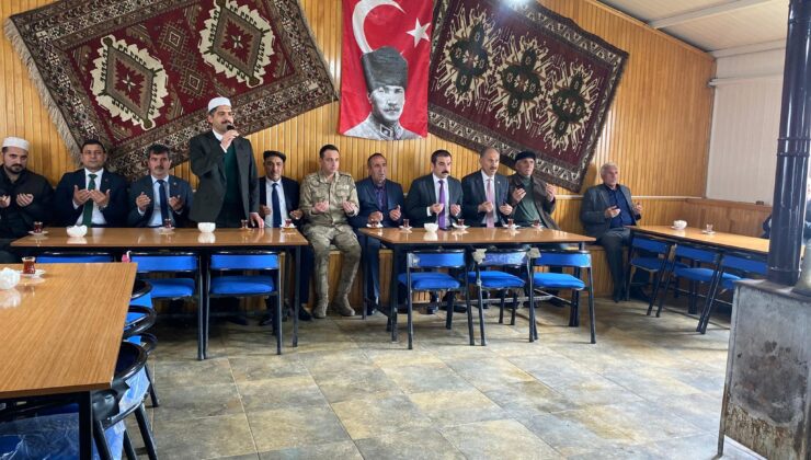 Kaymakam ve Belediye Başkanı araya girdi, Arpaçay’daki husumetli aileler arasındaki sorun çözüldü – Birlik Haber Ajansı