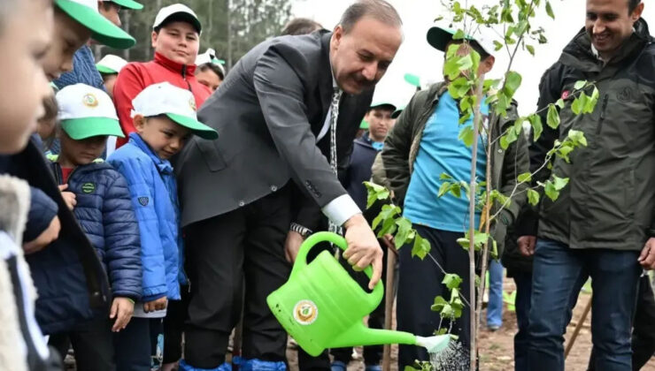 Isparta Valisi Erin’den Yakaören köyü halkıyla anlamlı fidan dikimi etkinliği – Birlik Haber Ajansı