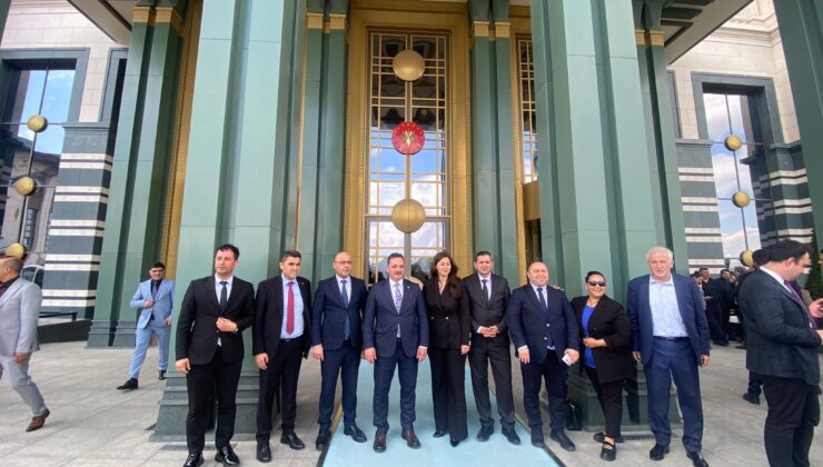 TİMBİR ve BHA heyeti, 10. Anadolu Medya Ödülleri Töreni için Külliye’de – Birlik Haber Ajansı