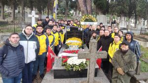Efsanemiz Lefter Küçükandonyadis kabri başında anıldı