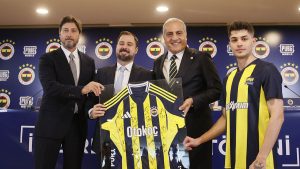 Kulübümüz ile PUBG Mobile arasında yapılan sponsorluğun imza töreni yapıldı