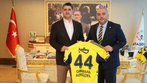 Yöneticimiz İlyas Yılmaz, Ataşehir Belediye Başkanı Onursal Adıgüzel’i ziyaret etti