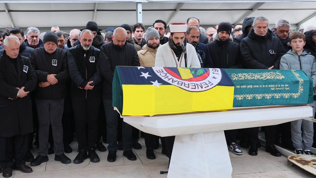 Ahmet Çelebi son yolculuğuna uğurlandı