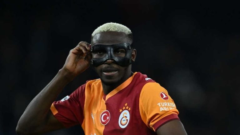 ‘Biçilmiş kaftan Osimhen’ İngiliz devinin transfer hayallerini böyle duyurdular