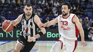 Bahçeşehir Koleji evinde Beşiktaş GAİN karşısında seride öne geçti!