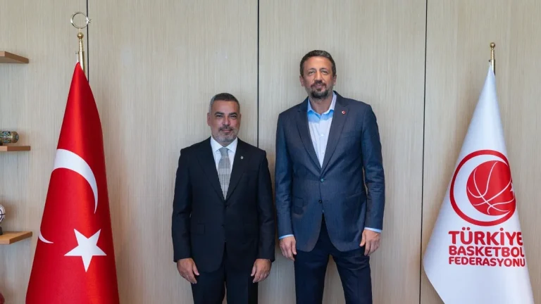 Beşiktaş yöneticisi Özkan Arseven’den TBF Başkanı Hidayet Türkoğlu’na ziyaret