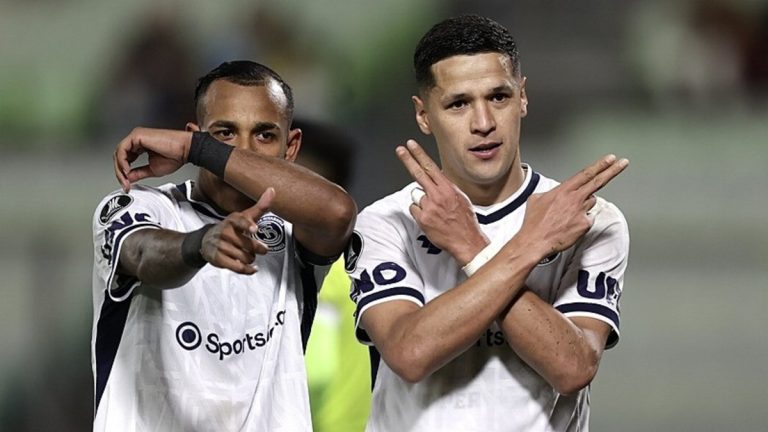 Beşiktaş’a Güney Amerika’dan golcü! A Milli Takımımızın rakibinden transfer