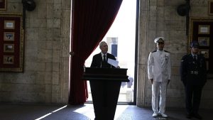 Fenerbahçe Başkan Adayı Aziz Yıldırım, Anıtkabir’i ziyaret etti