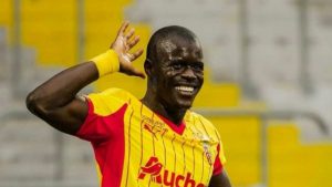 Fenerbahçe’de stoper mesaisi! Sarr + 3 yıldız listede