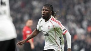 Fenerbahçe’den Beşiktaş’ın eski yıldızına transfer kancası!