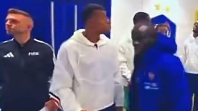 Fenerbahçe’nin yıldızı N’Golo Kante’den Kylian Mbappe’ye olay hareket!