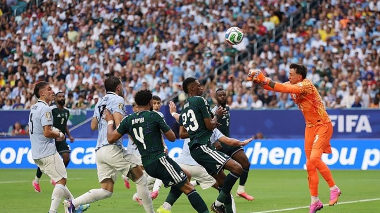 FIFA Dünya Kupası’nda Suudi Arabistan ile Uruguay yenişemedi! İşte maçın özeti