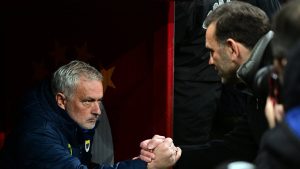 Galatasaray’ın transfer planı altüst oldu! Mourinho…