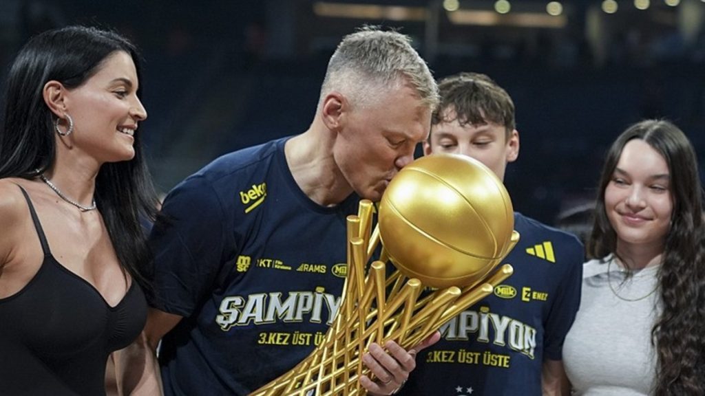 Jasikevicius’tan şampiyonluk açıklaması: Türk basketbolu için güzel bir durum var