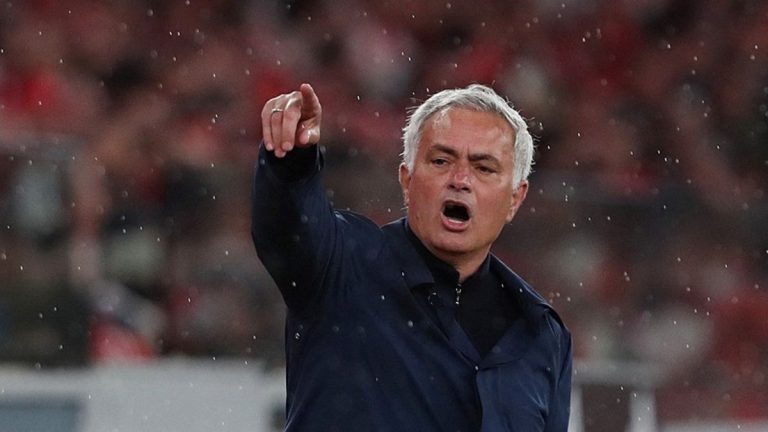 Jose Mourinho, Benfica’ya veda etti