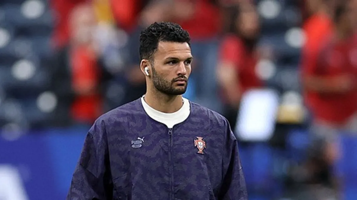 Milan, Portekizli milli futbolcu Gonçalo Ramos’u renklerine bağladı