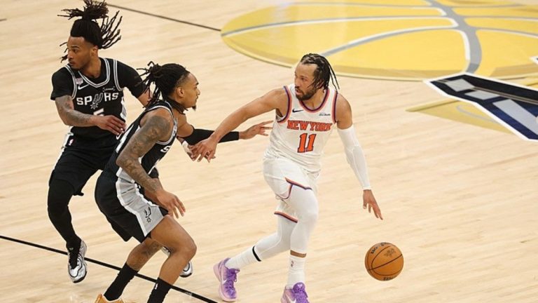 New York Knicks final serisine galibiyetle başladı