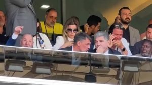 Paolo Maldini’den Hakan Safi’ye kongrede destek