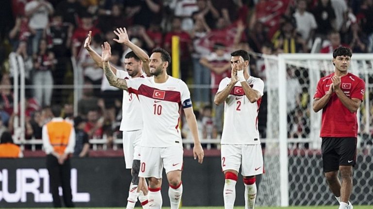Spor yazarları Türkiye-Kuzey Makedonya maçını yorumladı