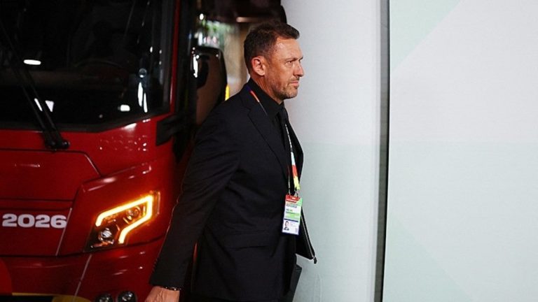 Tony Popovic: Genç bir 11 ile sahaya çıkacağız!