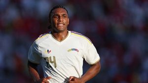 Trabzonspor transferde anlaşmaya çok yakın! Stopere Christian Makoun hamlesi
