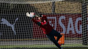 TRANSFER HABERİ: Trabzonspor’a Portekiz eldiven! Onana’nın alternatifi ortaya çıktı