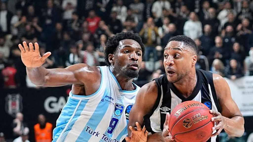 Türk Telekom, Jaleen Smith ile yollarını ayırdı