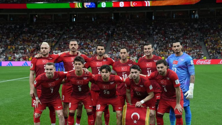 Vincenzo Montella’dan Paraguay maçı kararı: İlk 11’den 2 ismi kulübeye çekecek!