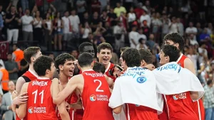 17 Yaş Altı Erkek Basketbol Milli Takımı, grup birincisi olarak son 16 turuna yükseldi
