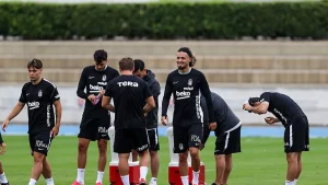 Beşiktaş, Slovakya kampına yarın iki hazırlık maçıyla devam edecek