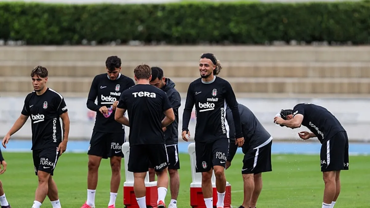 Beşiktaş, Slovakya kampına yarın iki hazırlık maçıyla devam edecek