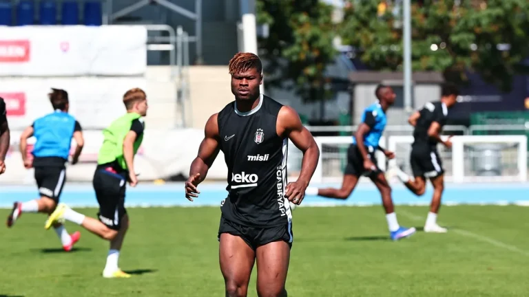 Beşiktaş’ta yeni sezon hazırlıkları sürüyor! Emmanuel Agbadou…