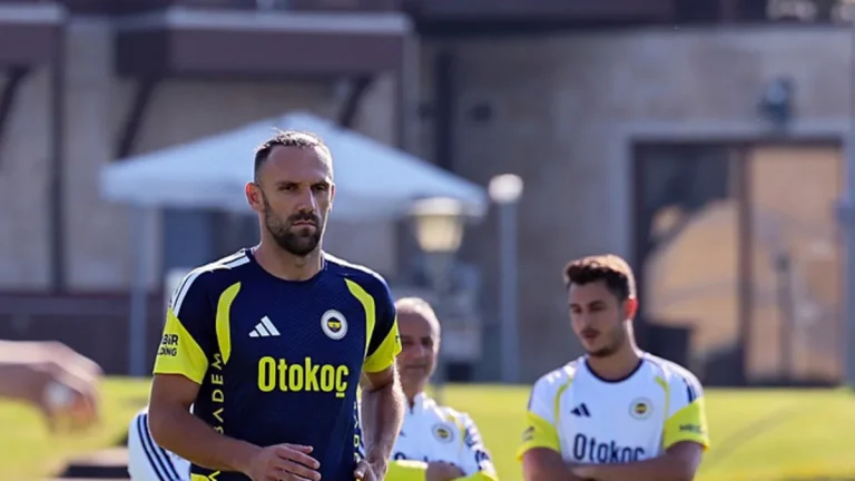 Fenerbahçe’de golcü planları değişti! Yabancı kuralının etkisiyle…