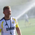 Fenerbahçe’de yardımcı antrenör Dirk Kuyt’tan transfer ve İsmail Kartal açıklaması!